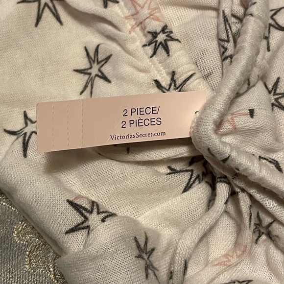 Victoria’s Secret Cozy Knit Sleep Set - Picture 9 of 12